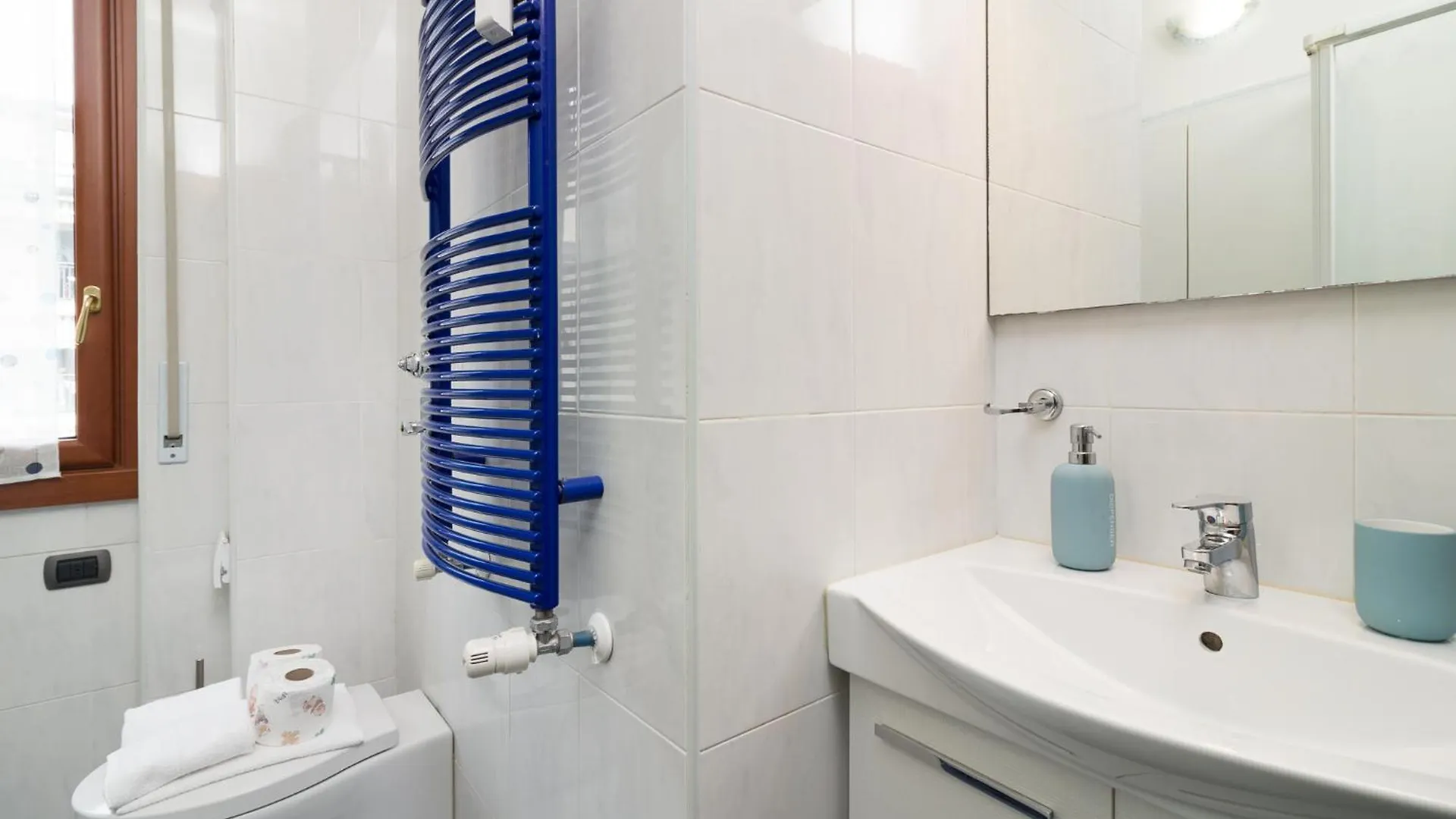 B&B Rho Fiera Milano - Free Wi-Fi