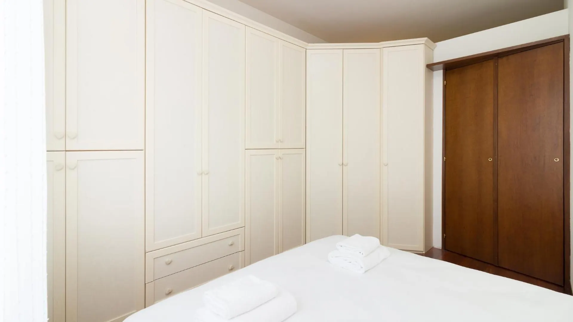 B&B Rho Fiera Milano - Free Wi-Fi 0*,  Italia