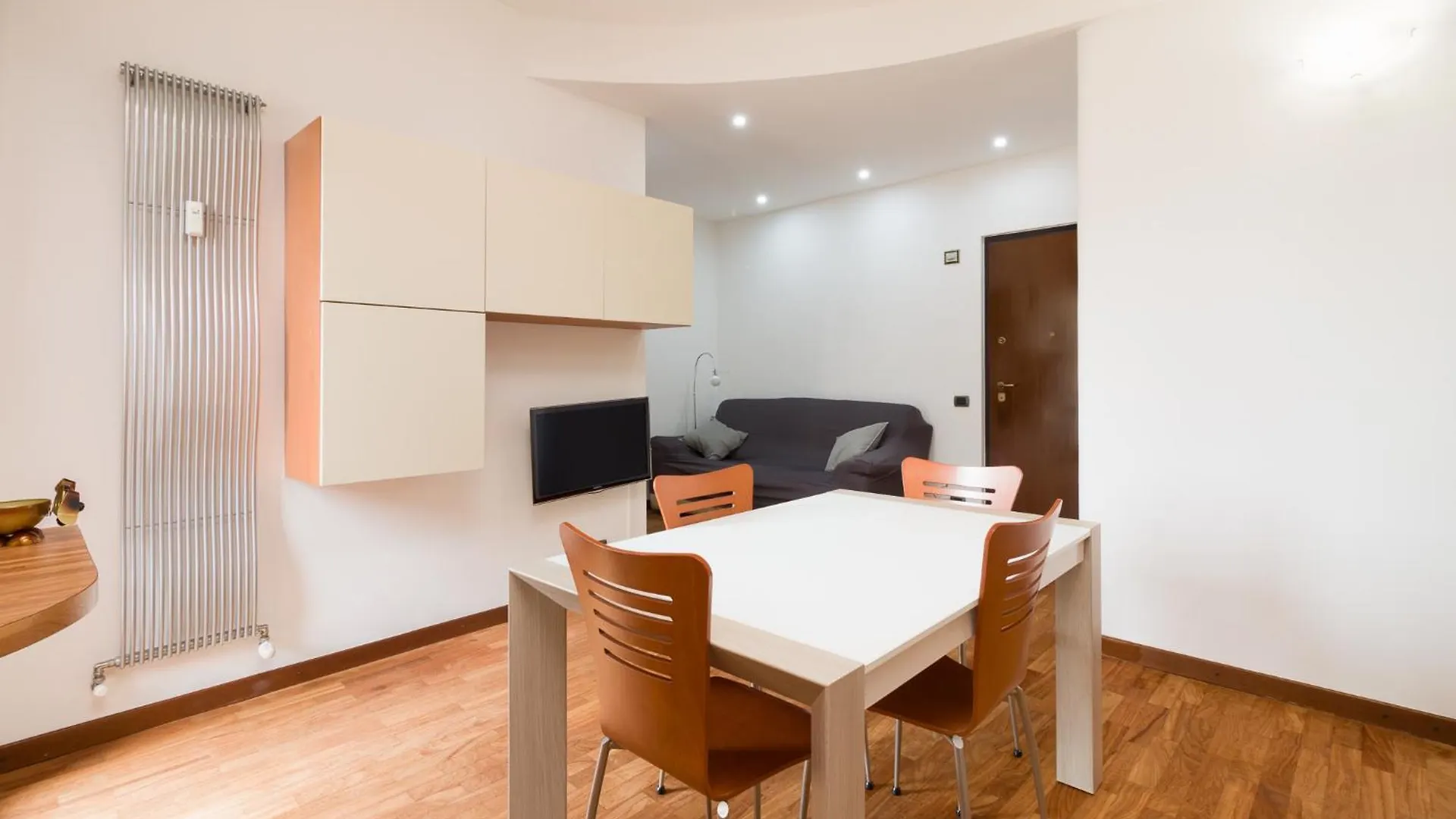 B&B Rho Fiera Milano - Free Wi-Fi 0*,